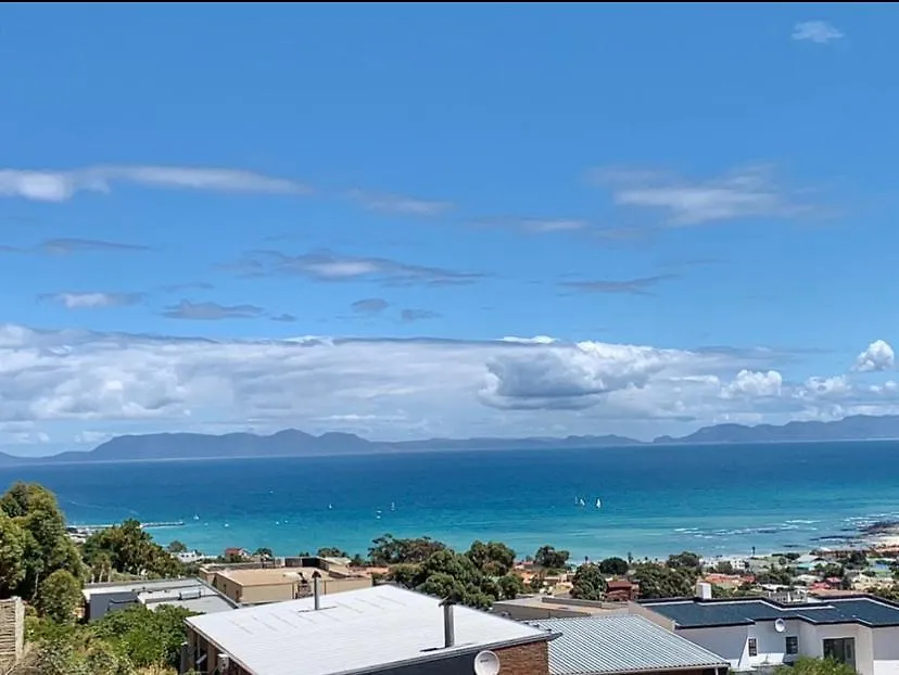 Guest house On The Gbay Villa Gordons Bay South Africa